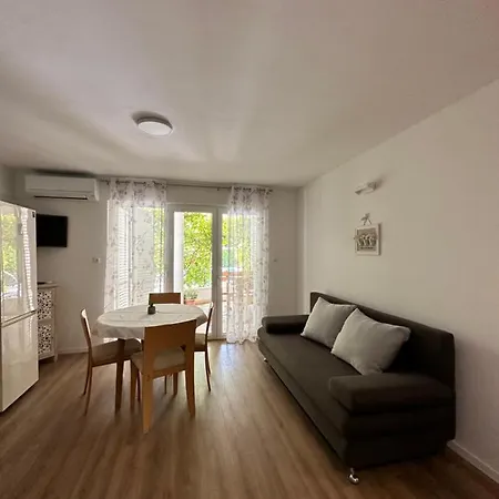 Ohana Apartament *
